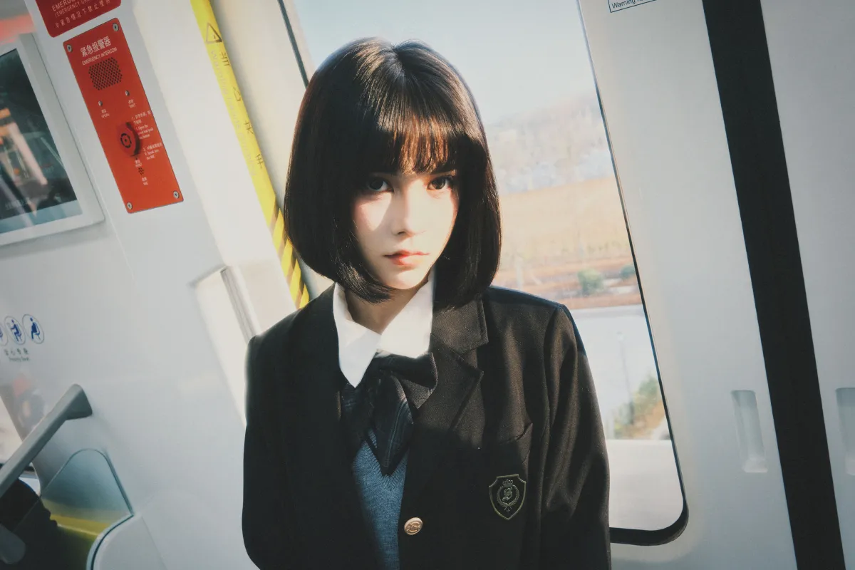 地铁少女