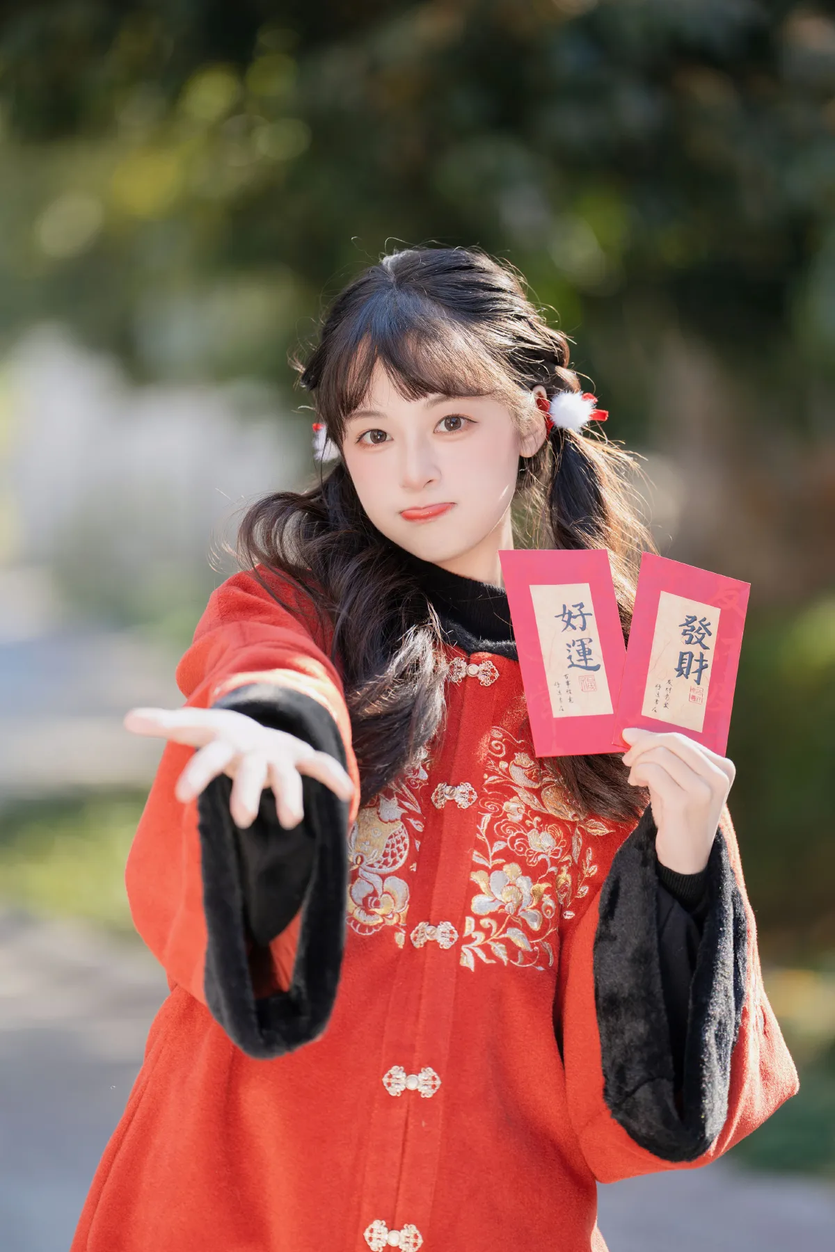 路边新年照