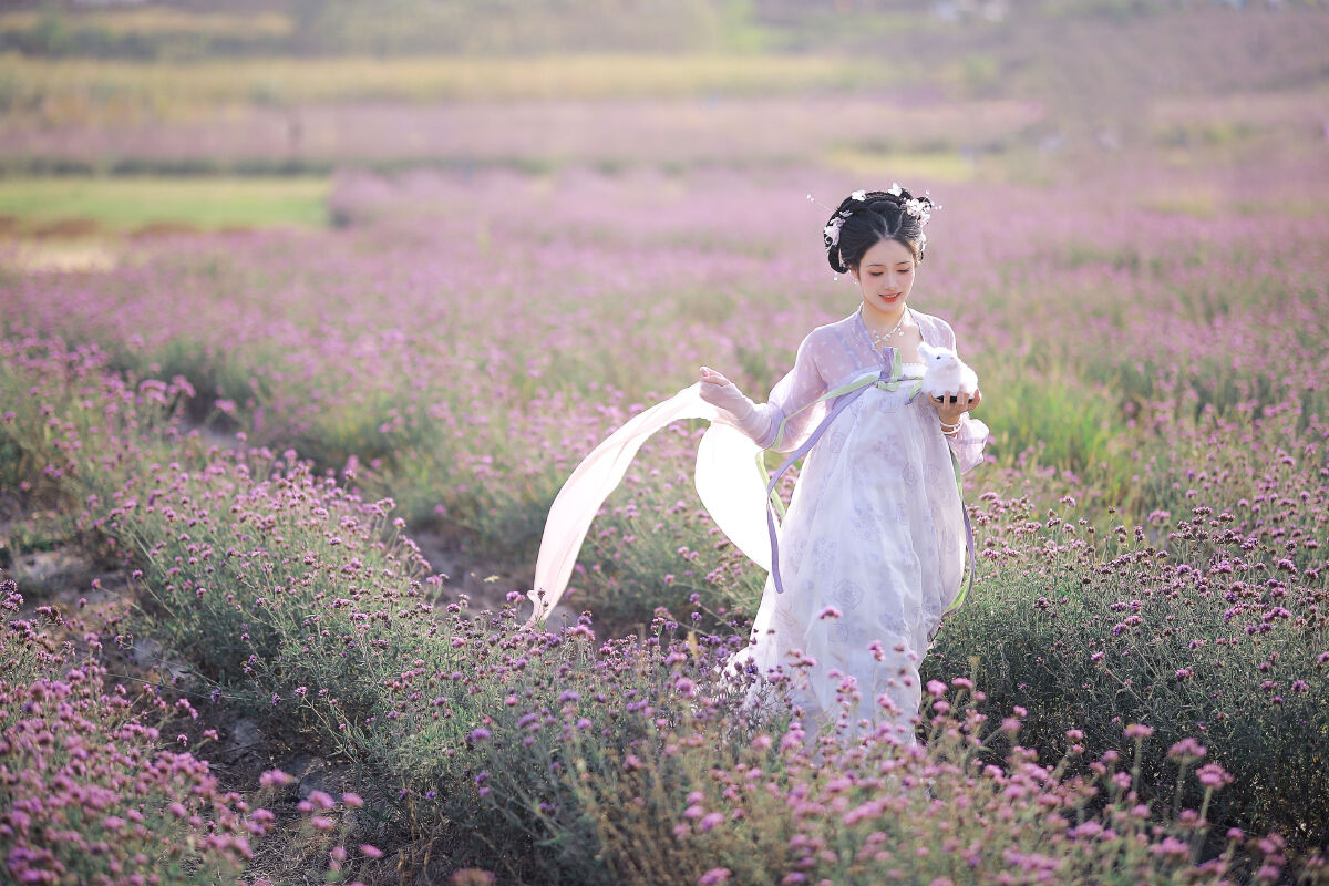 越路_绵绵思远道《花海汉服》美图作品图片5