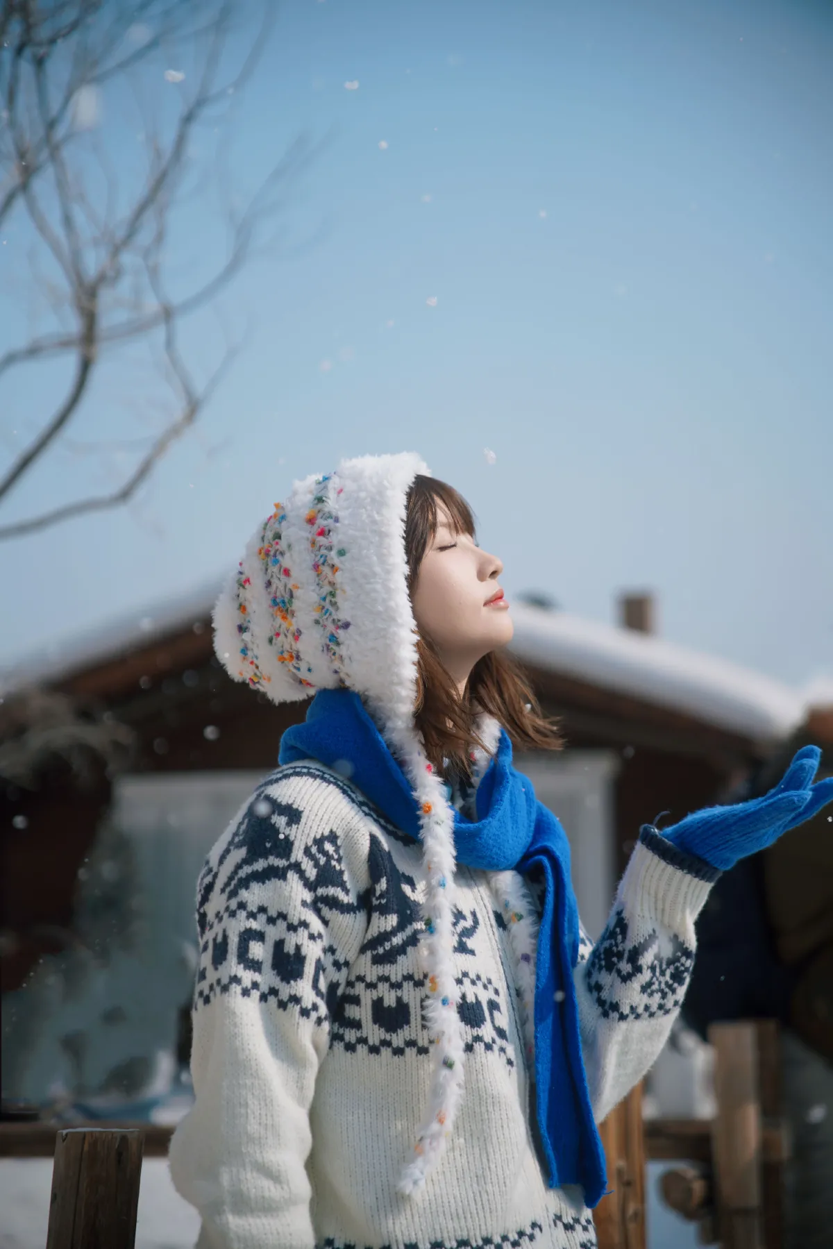 雪地里的元气少女