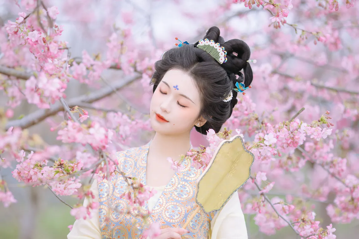 春日游
