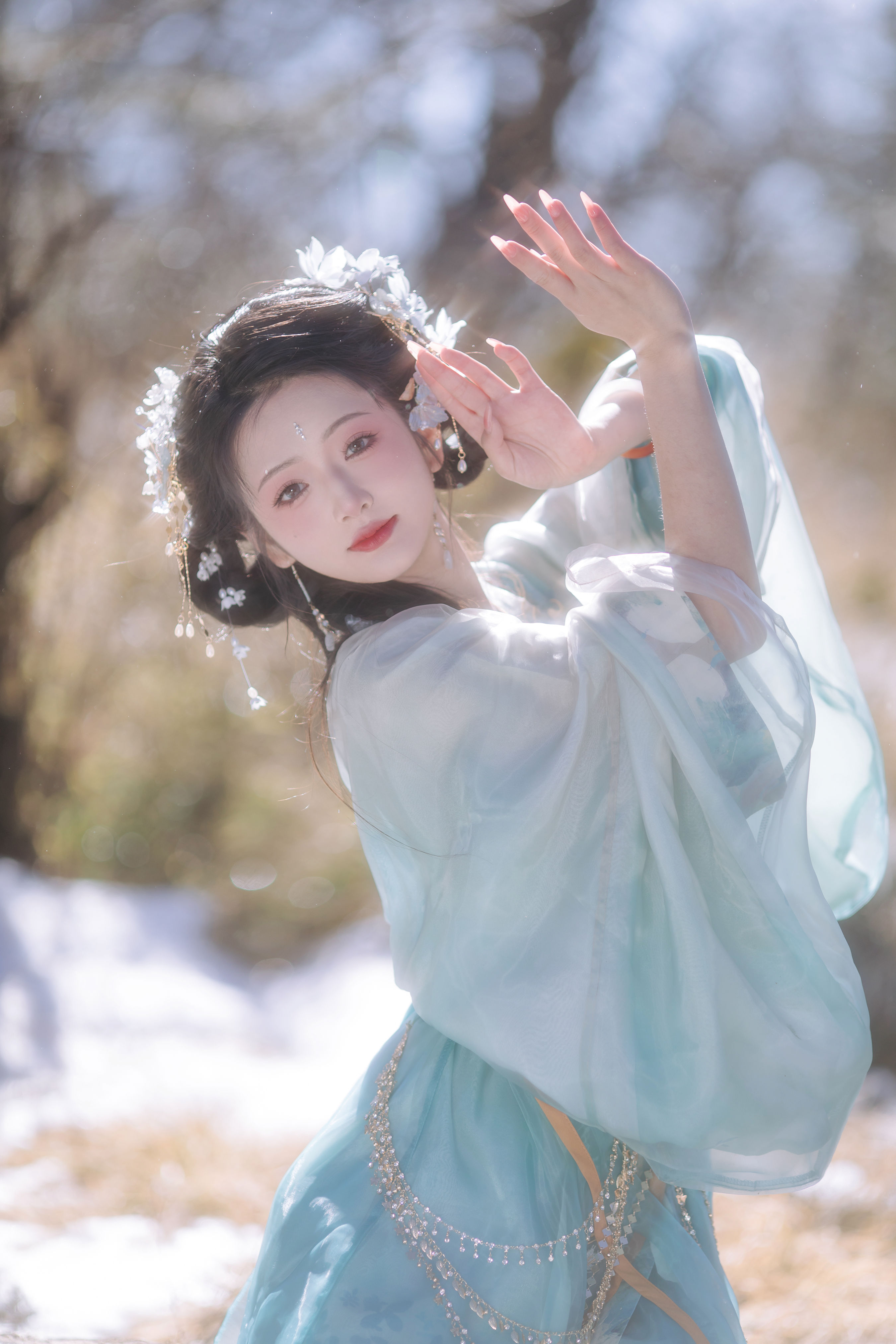 她从天山来