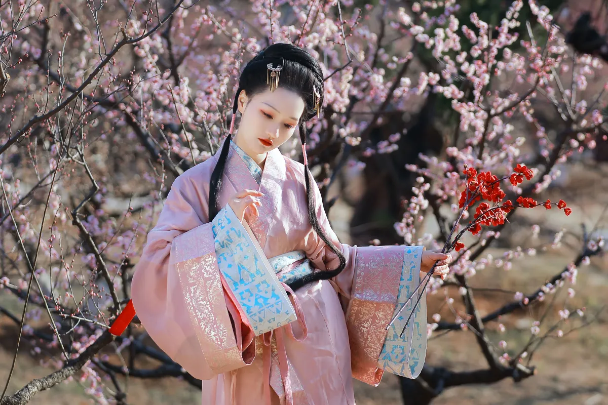 染梅香