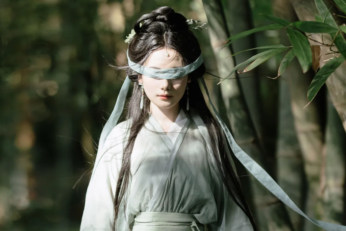 清冷大师姐