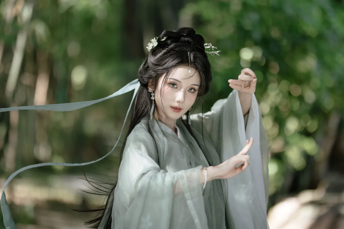 清冷大师姐