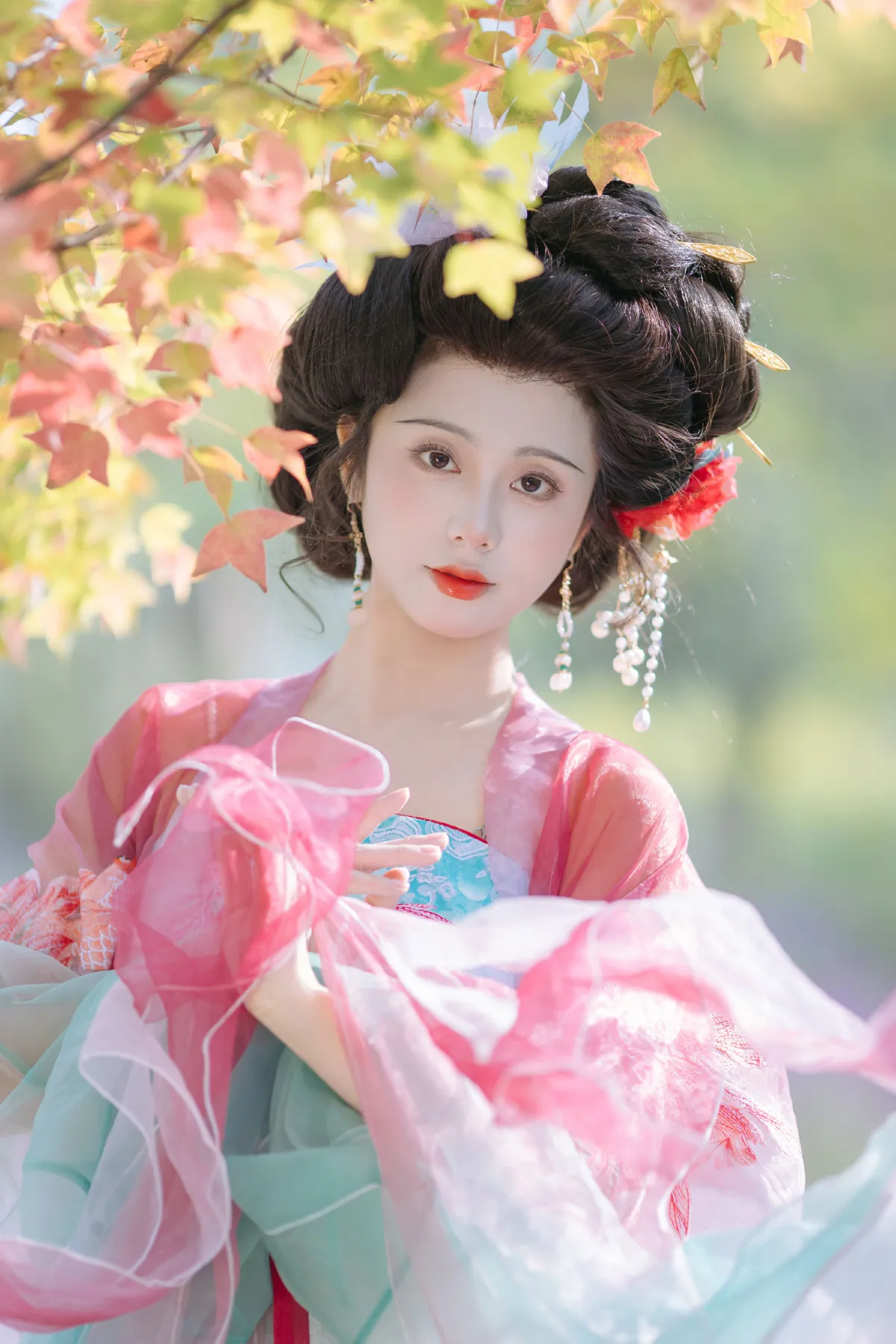 罗衣轻舞