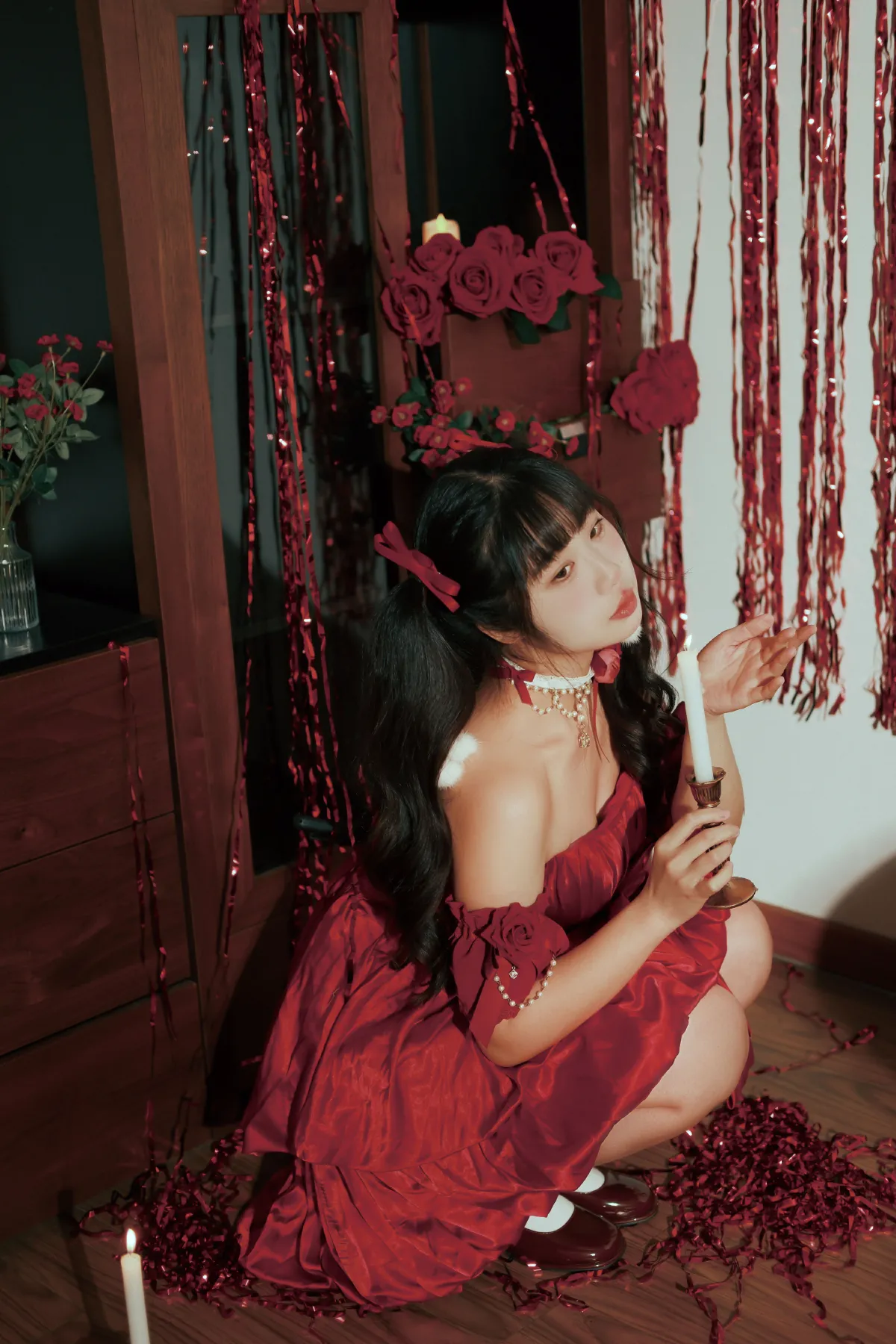 红裙女孩