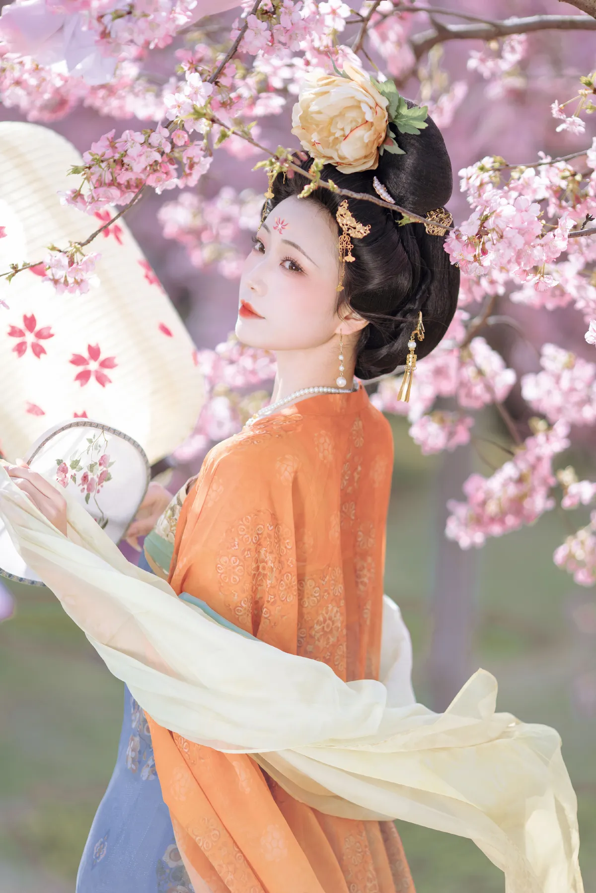 名花倾国两相欢