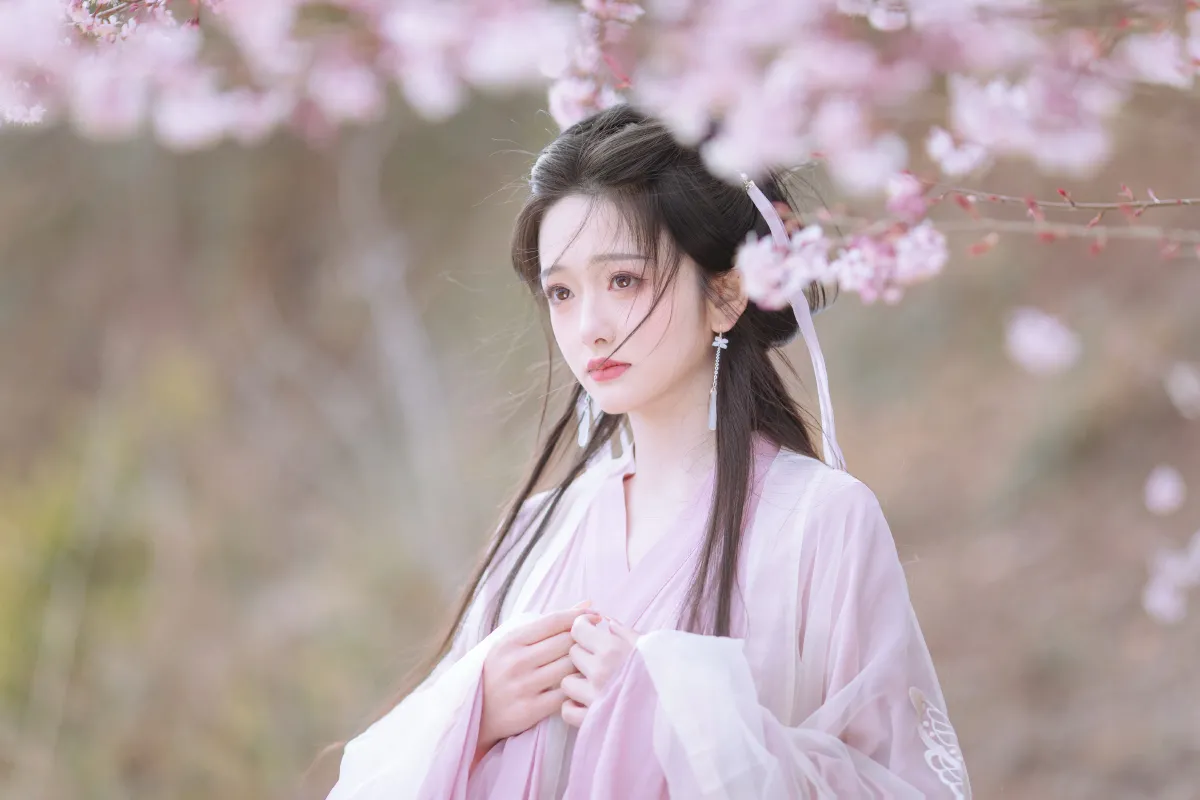 晓山青_赤嫣在这里～《花不误》美图作品图片4