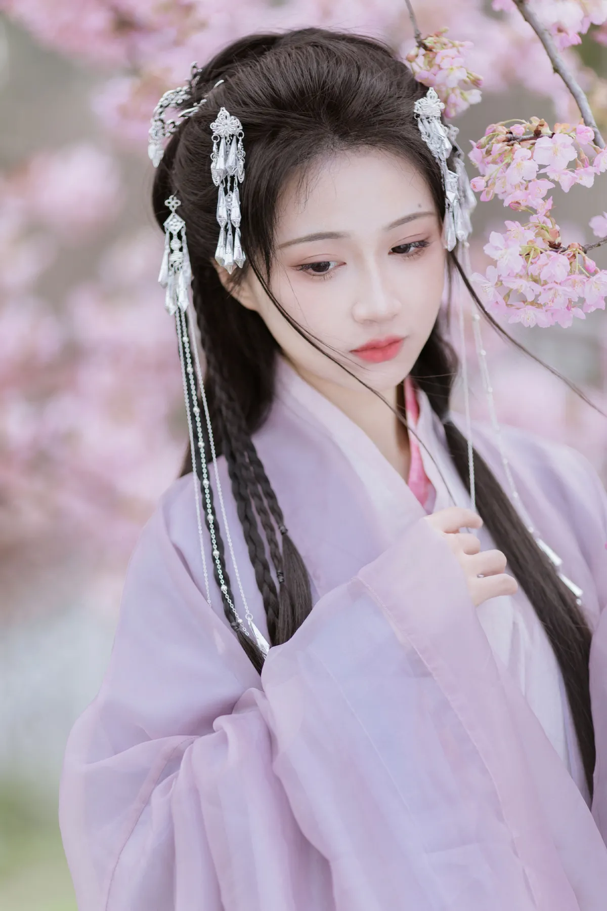 晓山青_绮罗生的小苏苏《春风如画》美图作品图片4
