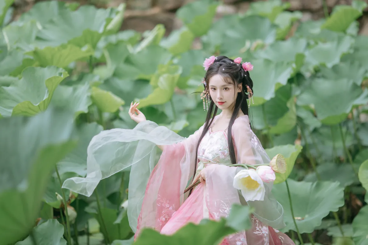 晓山青_一小枝枝枝枝《荷香袅袅》美图作品图片2