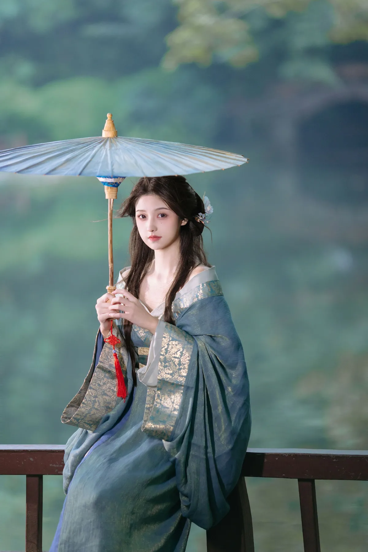 晓山青_一枝小乙《遇见是缘分难说》美图作品图片1