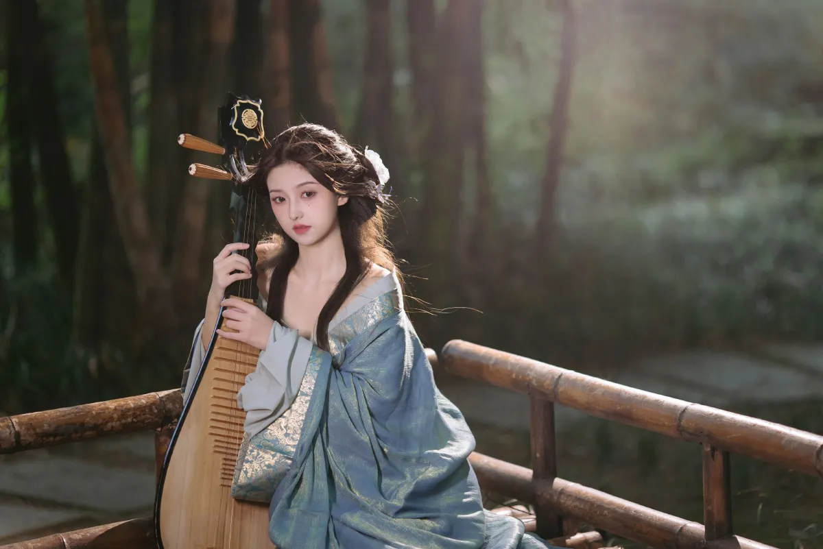 晓山青_一枝小乙《遇见是缘分难说》美图作品图片4