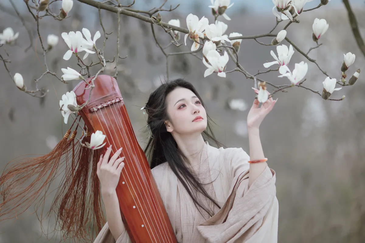 晓山青_赤嫣在这里《风动暗香浓》美图作品图片2