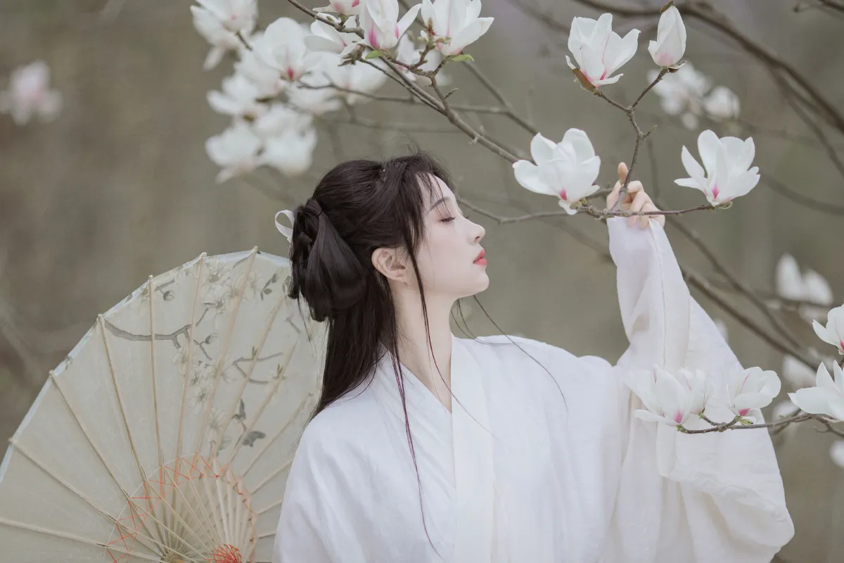 晓山青_绮罗生的小苏苏《皎洁如兰》美图作品图片3