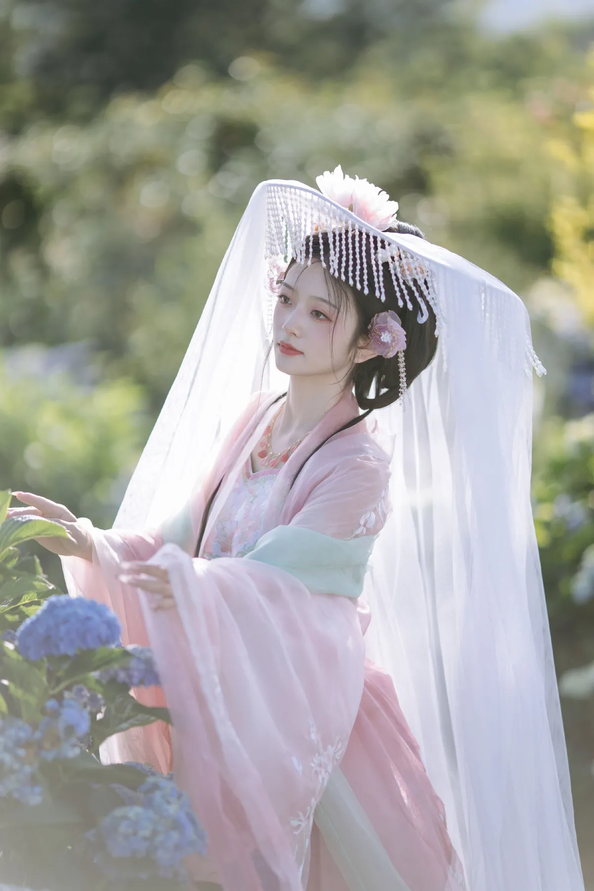 晓山青_赤嫣在这里～《花想容》美图作品图片4