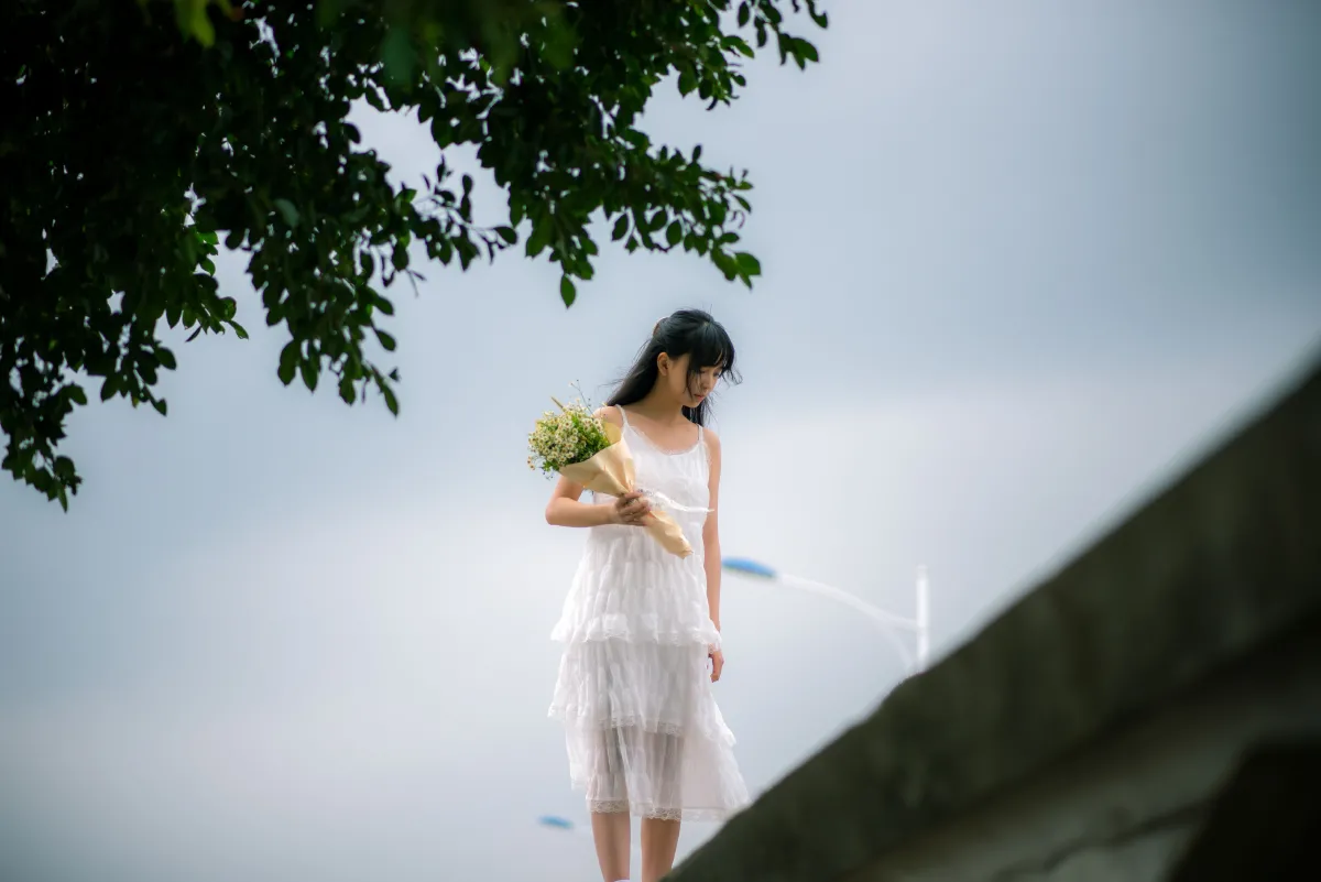 菠萝_o3uiii《天气不似预期》美图作品图片2