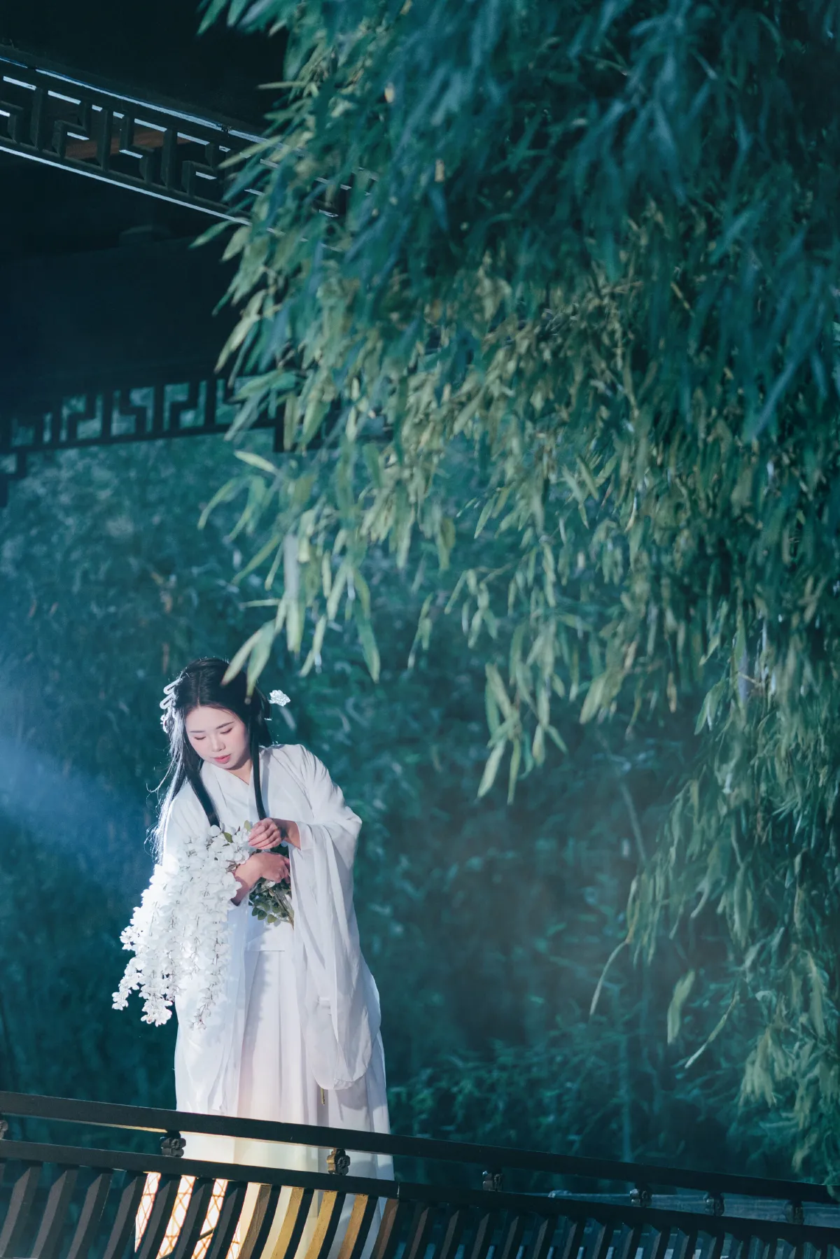 竹林夜影清冷风