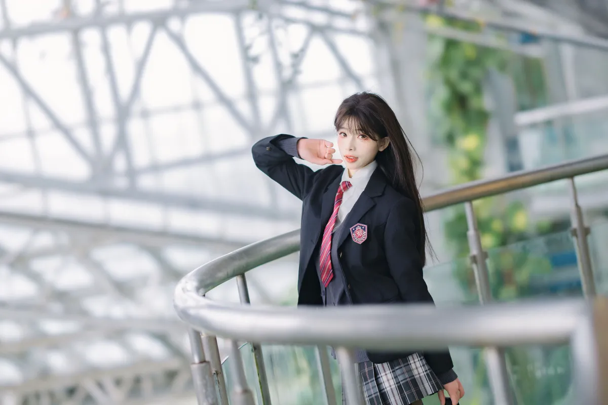 雷斯写真集_仙女卷《温室的花》美图作品图片2