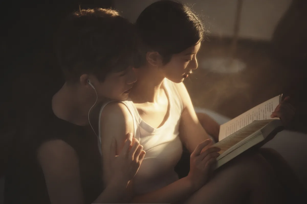 哈罗摄恐_晴天+卡卡《光记录了我们的故事》美图作品图片1