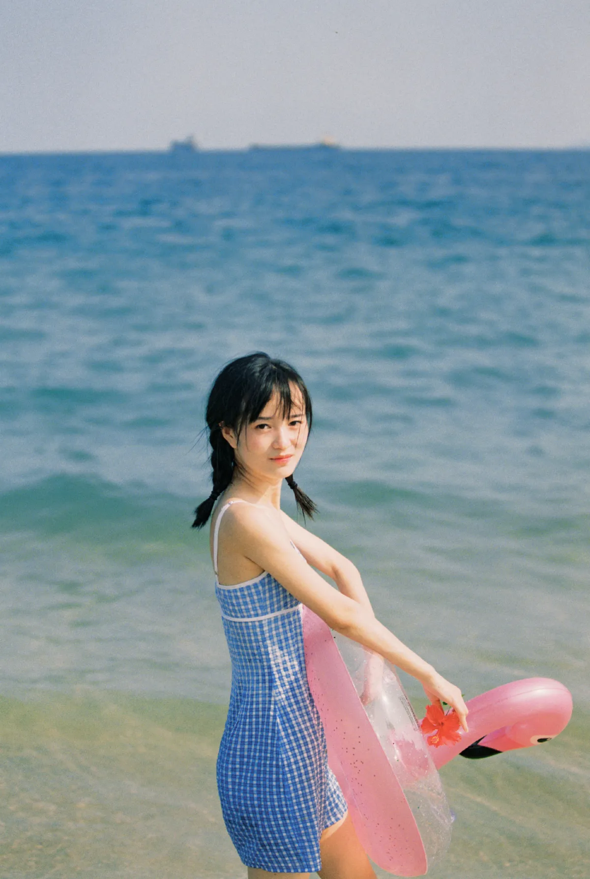 一起去海边游泳吧