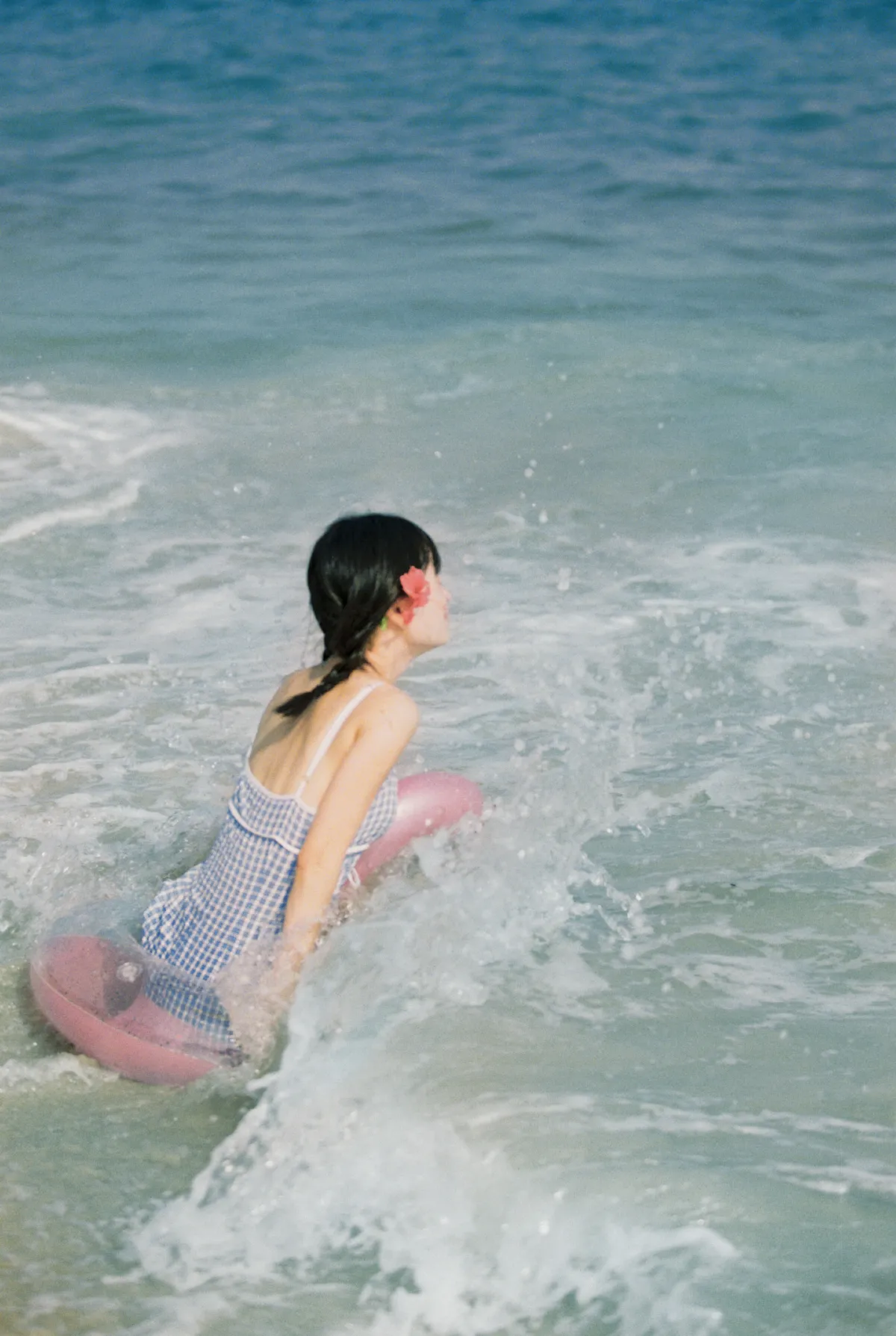 一起去海边游泳吧