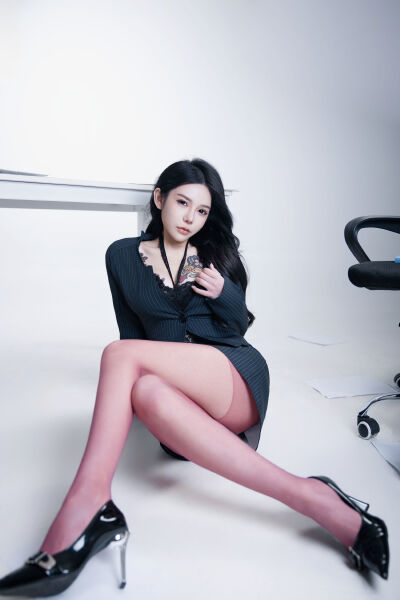 办公室海妖女郎
