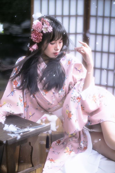 夜樱和服少女