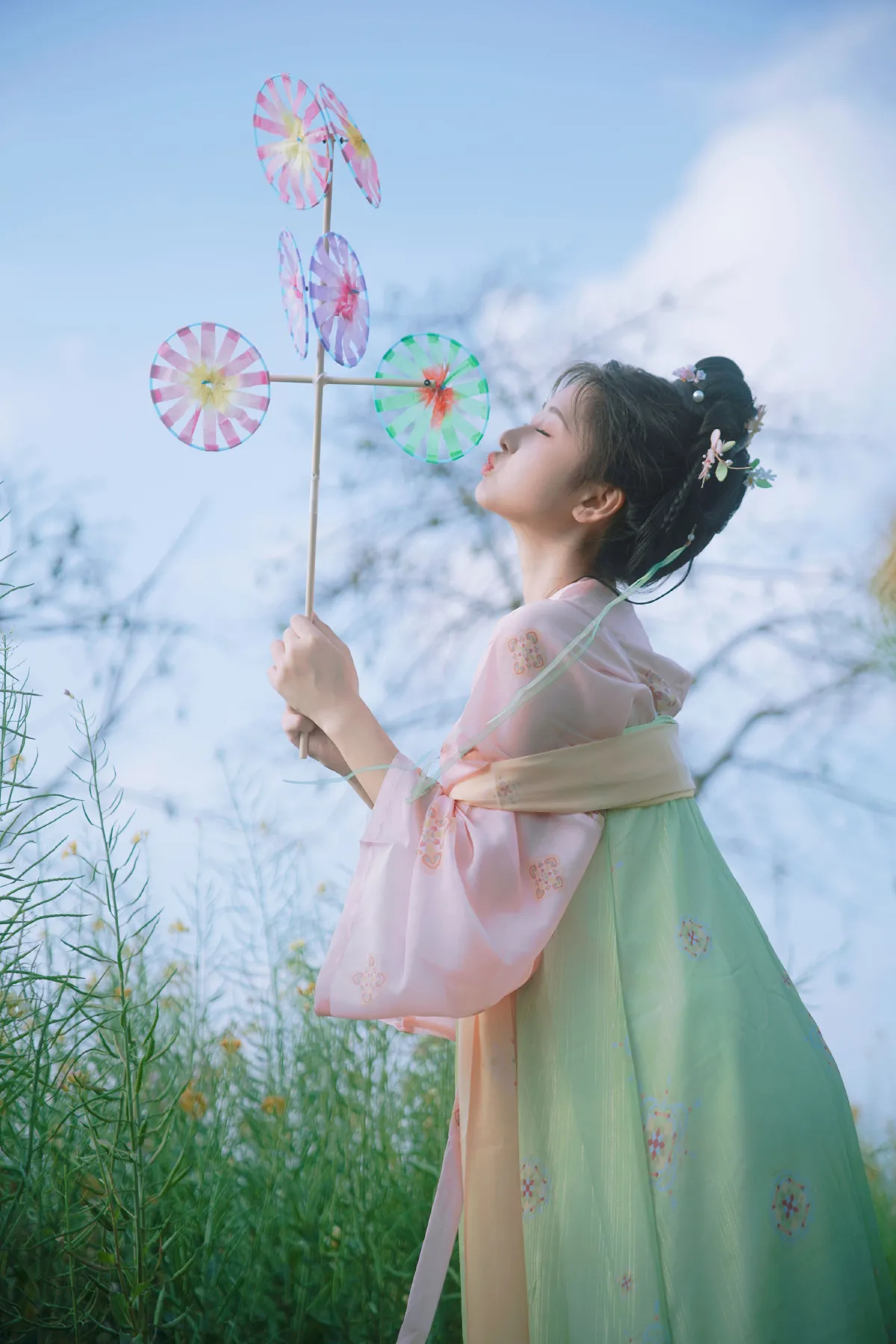 Tommy汤面_漩涡鸣子《邂逅七彩花田里的仙女》美图作品图片2
