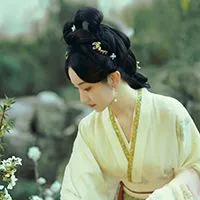 洺钰