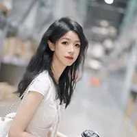 王雯